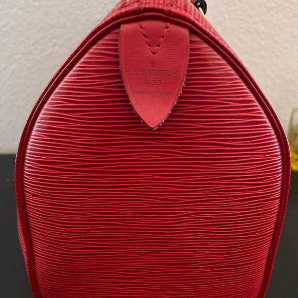 Louis Vuitton Speedy 30 Satchel/Top Handle Bag Red Leather - Picture 4 of 10